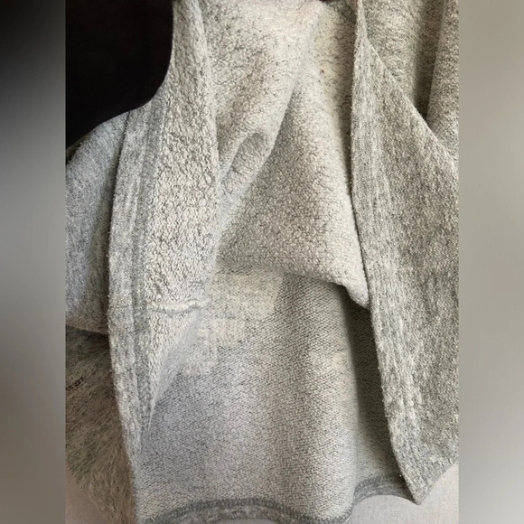 Vintage Looney Tunes 1997 Tasmania  Chicago Bulls Crewneck Sweatshirt - Picture 6 of 11